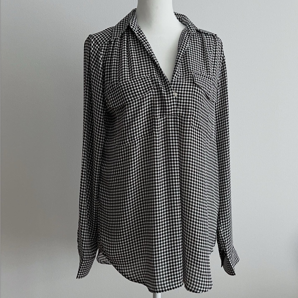 Ann Taylor Black and White Gingham Button Down Shirt